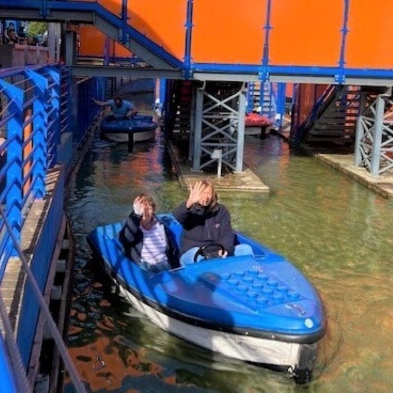 OAK LEGO Boat school